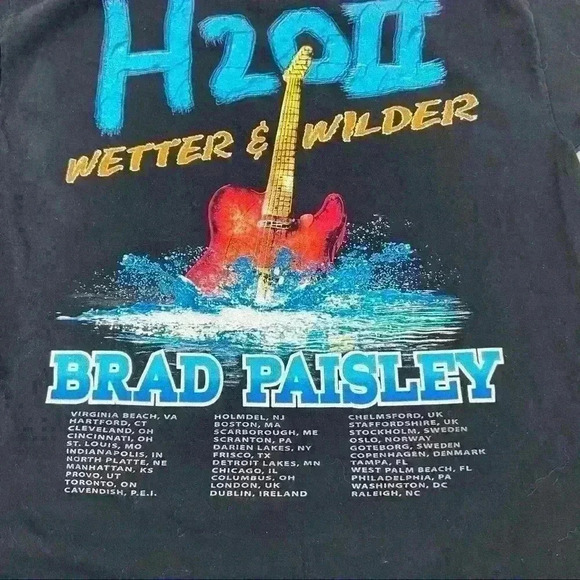 Gildan Brad Paisley H2OII Concert T-Shirt Size Medium - Picture 4 of 7
